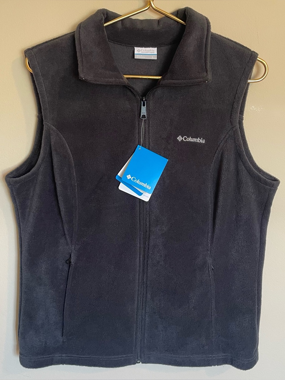 Columbia Women’s Black Fleece Zip Vest